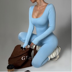 Wow & AliExpress: Seamless Long-Sleeved Bodysuit for Women, One-Piece Sports Yoga Bodysuit, Wearable as Outerwear.