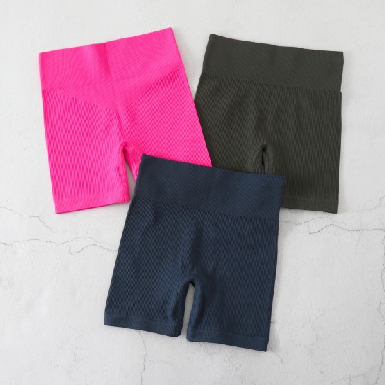 Amazon Basics ribbed three-quarter pants, high-waisted slimming yoga shorts, running pants.