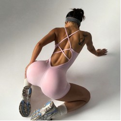Xiyin's hot-selling patchwork, high-stretch one-piece yoga suit for women, perfect for backs, one-piece fitness and Pilates workout clothes.